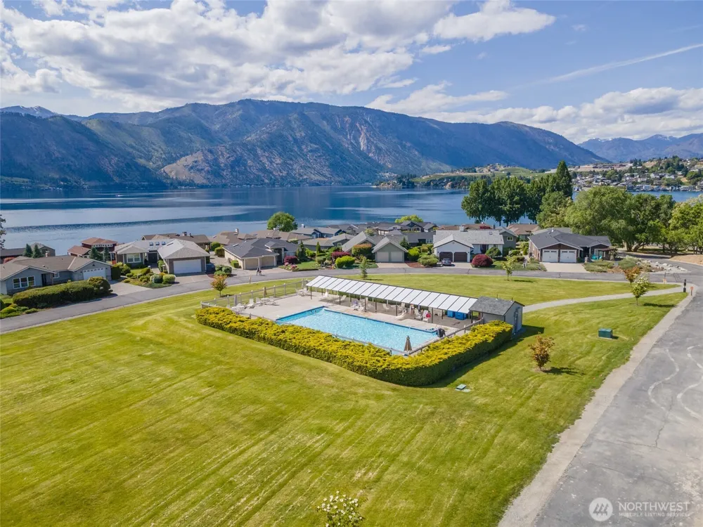 127 Chelan View Drive Manson, WA 98831