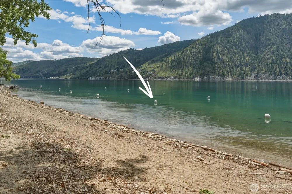 127 Chelan View Drive Manson, WA 98831