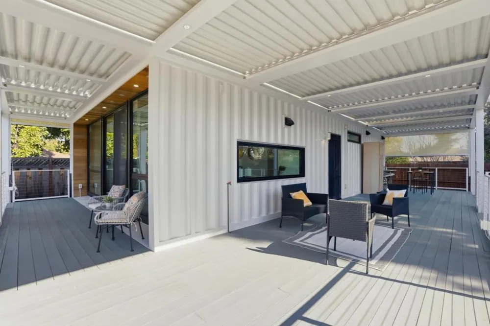 2260 Clarke Avenue East Palo Alto, CA 94303