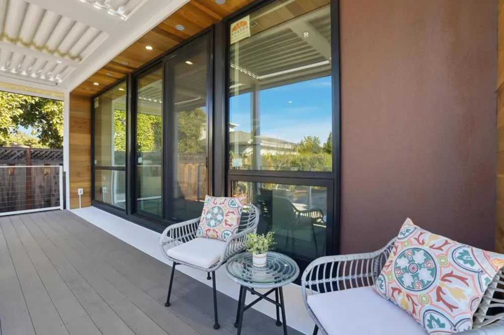 2260 Clarke Avenue East Palo Alto, CA 94303