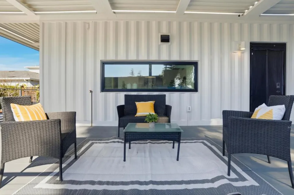 2260 Clarke Avenue East Palo Alto, CA 94303