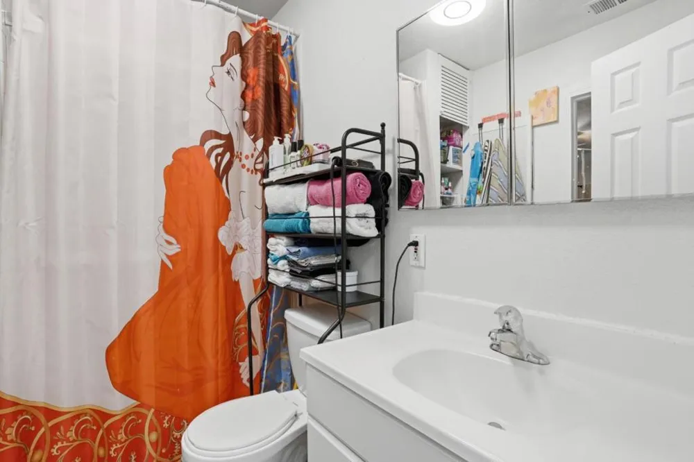 2260 Clarke Avenue East Palo Alto, CA 94303