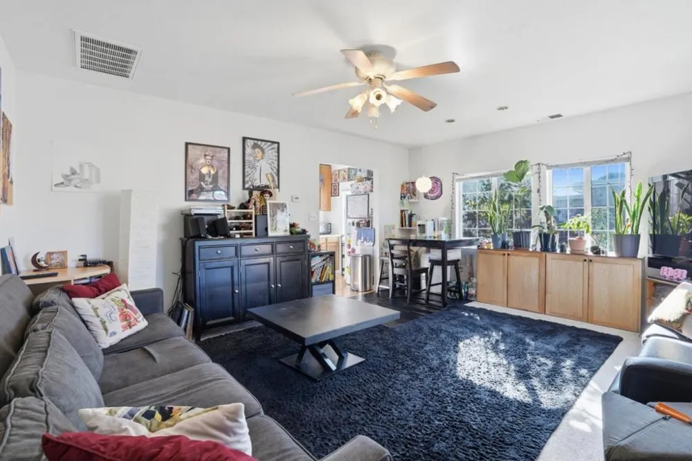 2260 Clarke Avenue East Palo Alto, CA 94303