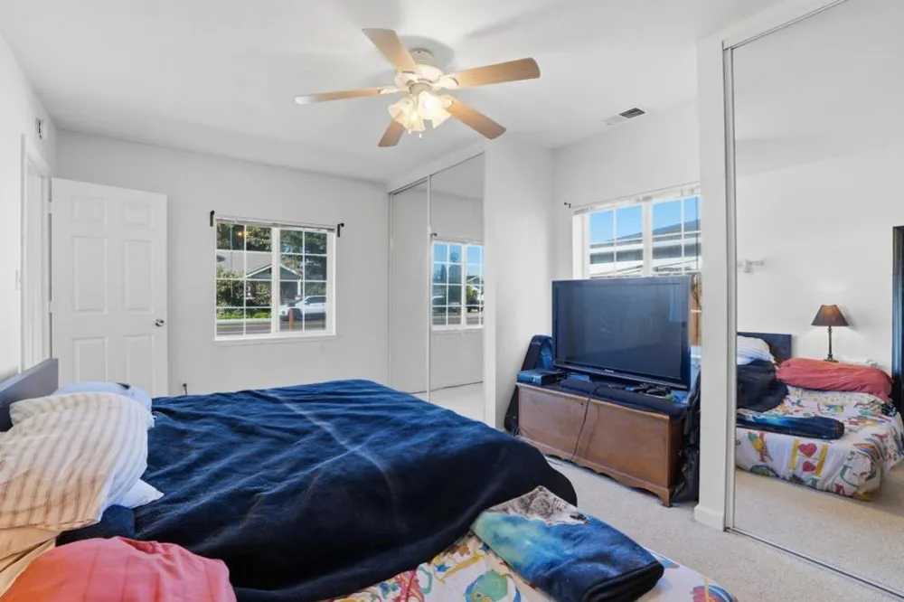 2260 Clarke Avenue East Palo Alto, CA 94303