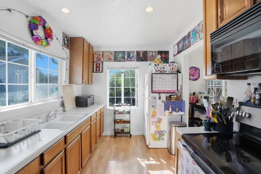 2260 Clarke Avenue East Palo Alto, CA 94303