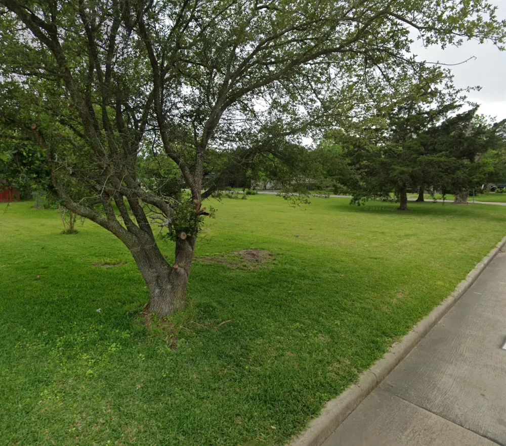 815 Bowie Street Baytown, TX 77520