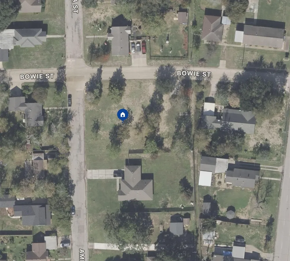 815 Bowie Street Baytown, TX 77520