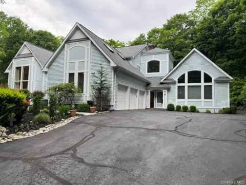 19 W Gate Road