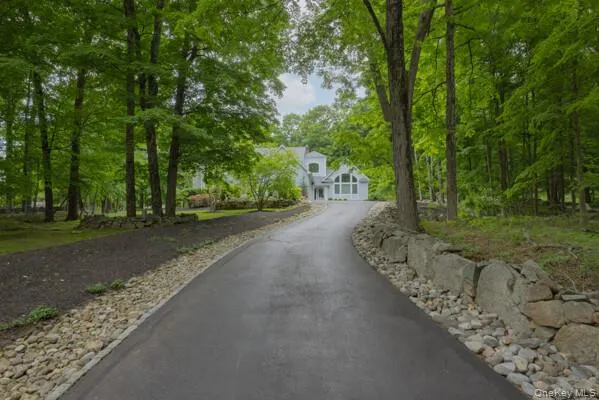 19 W Gate Road Suffern, NY 10901