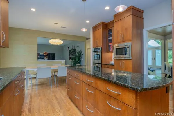 19 W Gate Road Suffern, NY 10901