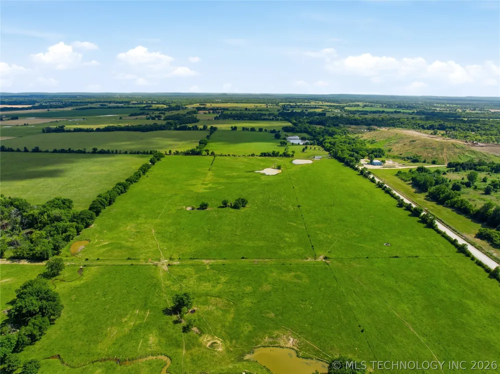 30 S 270 ROAD Morris, OK 74445