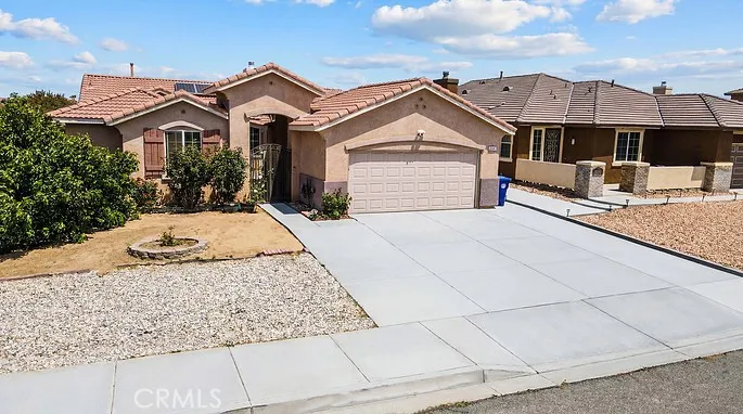 14357 Nicoles Adelanto, CA 92301