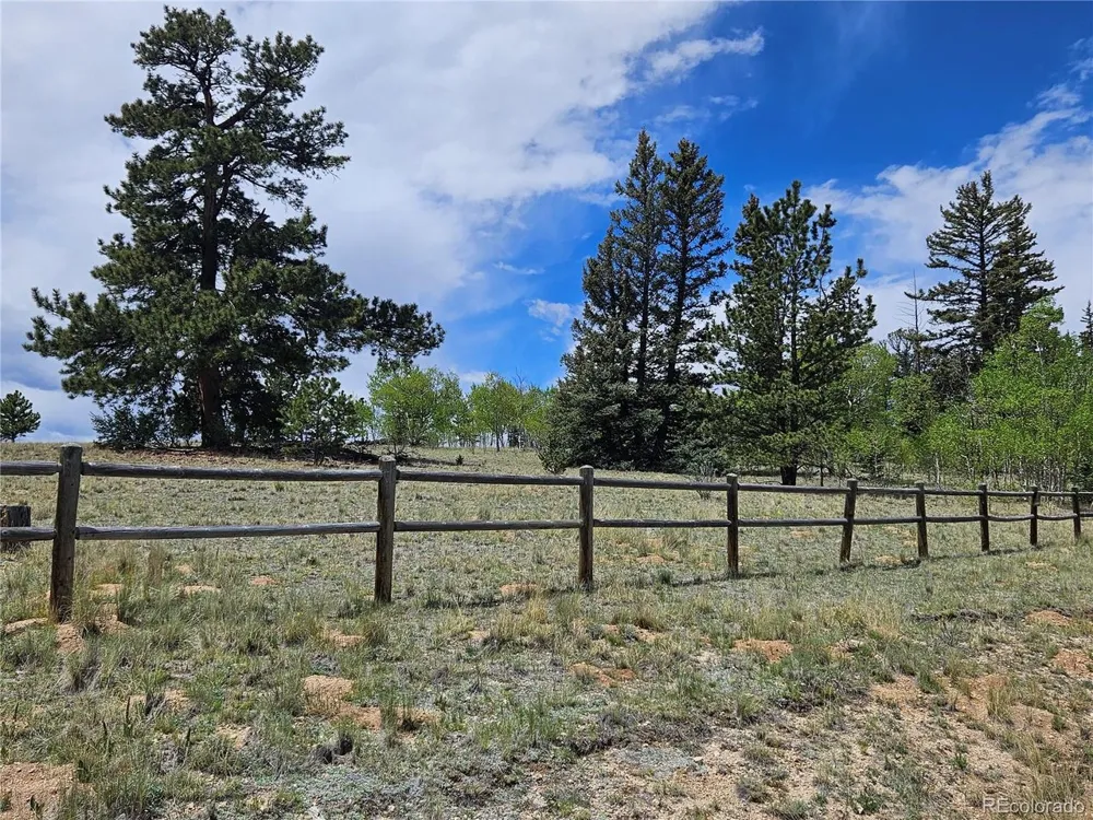 412 Smith And Wesson Road Como, CO 80456