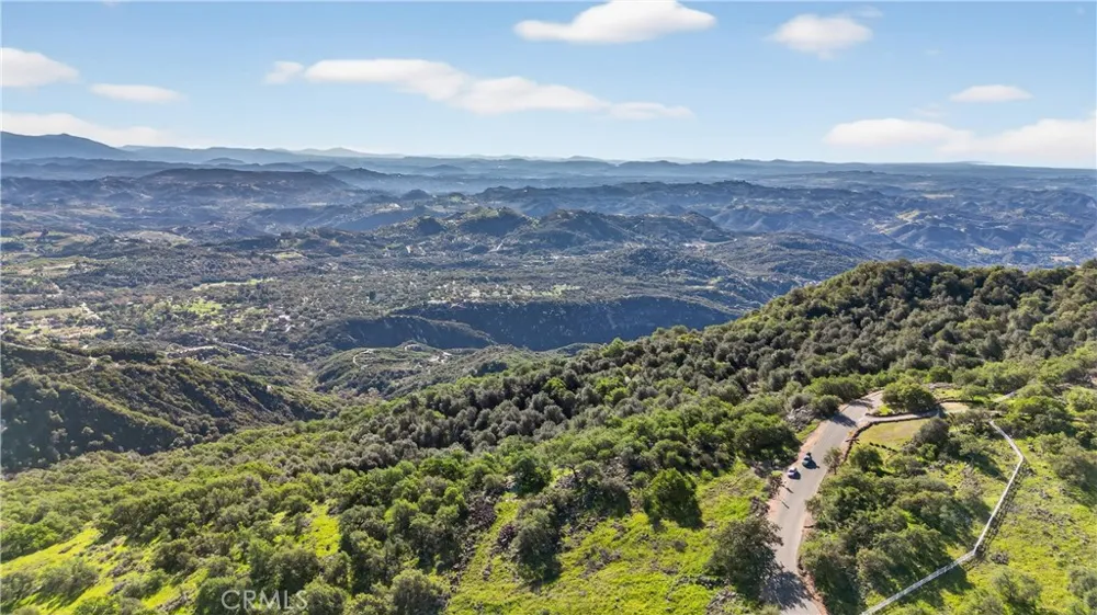 Avenida Perla Bonita Murrieta, CA 92562