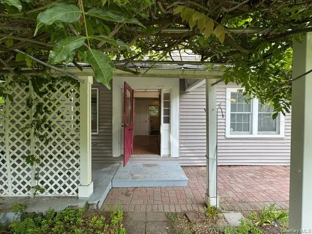 74 S Airmont Road Suffern, NY 10901