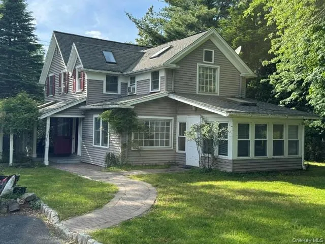 74 S Airmont Road Suffern, NY 10901
