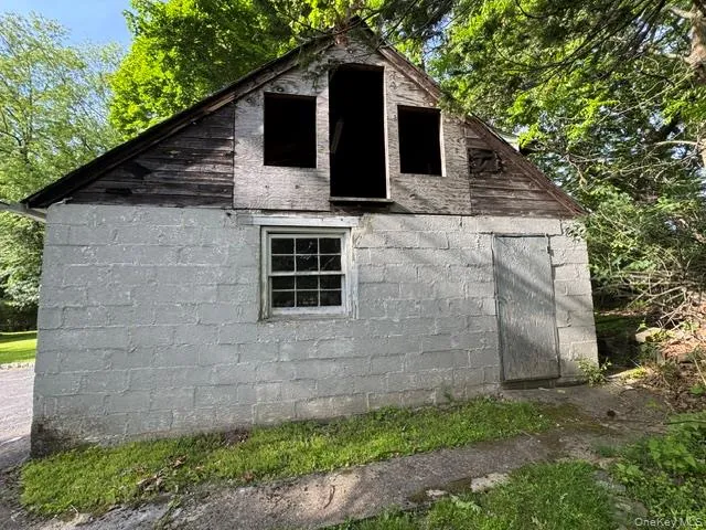 74 S Airmont Road Suffern, NY 10901