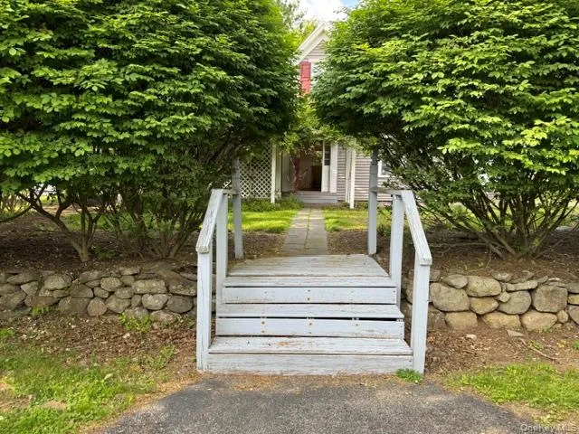 74 S Airmont Road Suffern, NY 10901