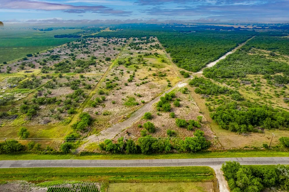 County Road 1144 Sinton, TX 78387
