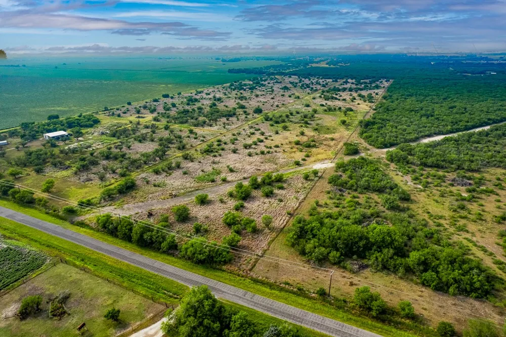 County Road 1144 Sinton, TX 78387