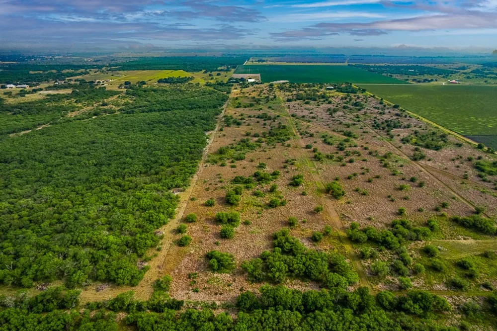 County Road 1144 Sinton, TX 78387