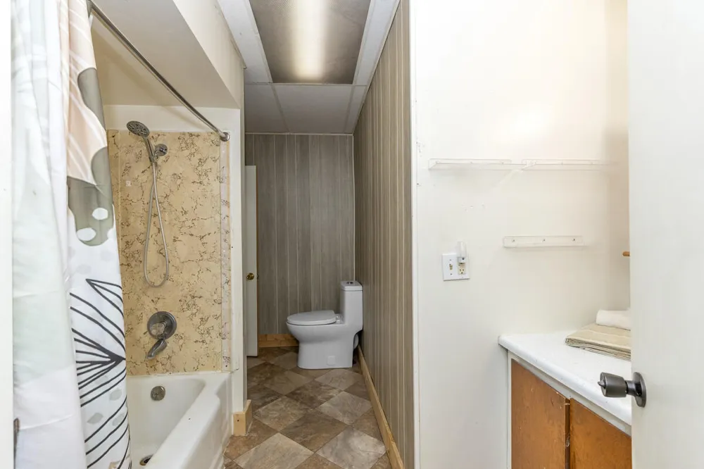124 Woodward Avenue Big Rapids City, MI 49307