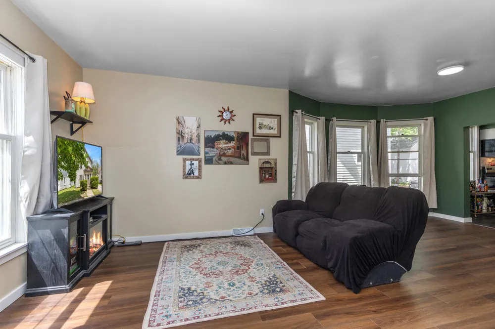 124 Woodward Avenue Big Rapids City, MI 49307