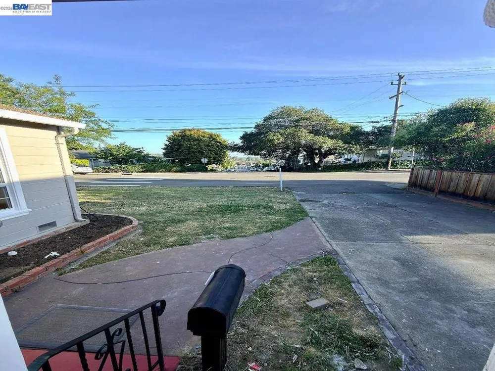 4256 Seven Hills Road Castro Valley, CA 94546