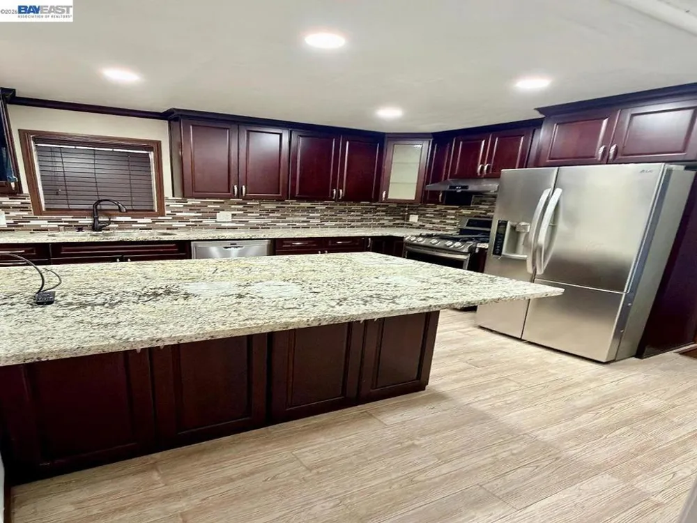 4256 Seven Hills Road Castro Valley, CA 94546