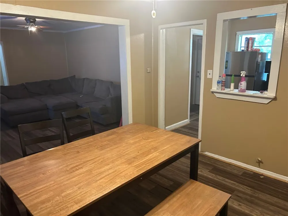 1152 E 4th Street Alice, TX 78332