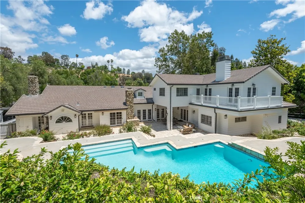 24232 LONG VALLEY ROAD Hidden Hills, CA 91302