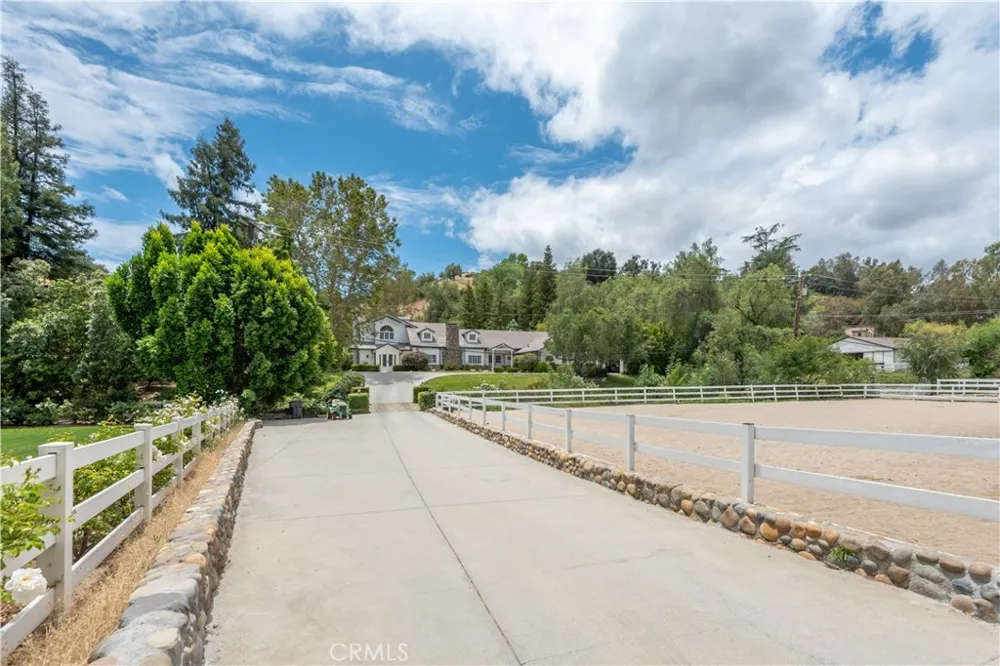 24232 LONG VALLEY ROAD Hidden Hills, CA 91302
