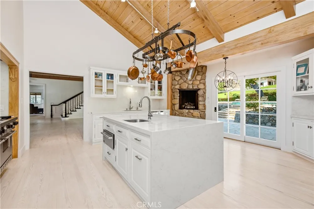24232 LONG VALLEY ROAD Hidden Hills, CA 91302