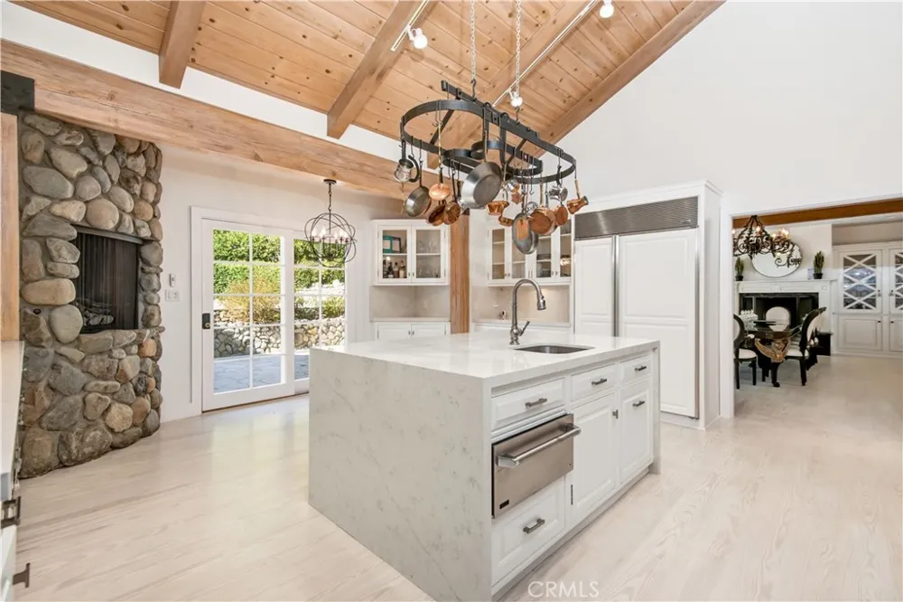 24232 LONG VALLEY ROAD Hidden Hills, CA 91302