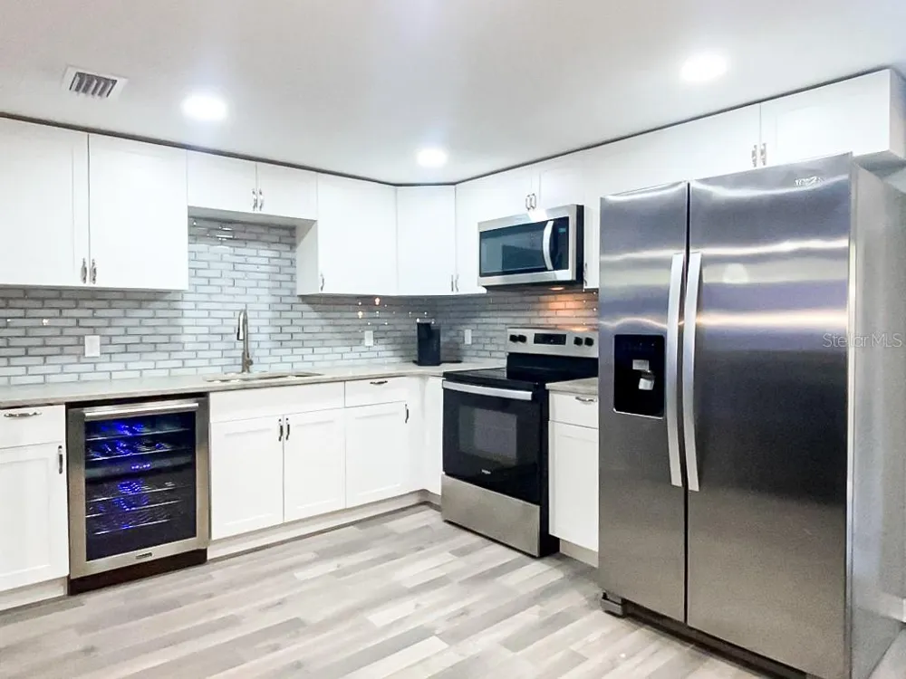 4303 CHESTNUT AVENUE Sarasota, FL 34234