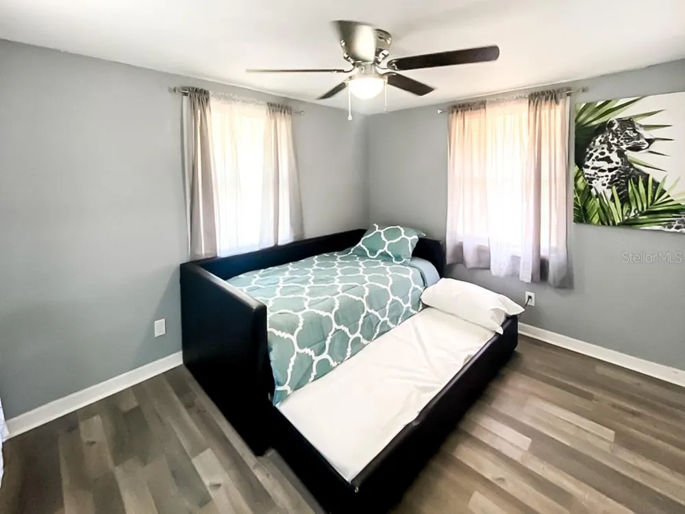 4303 CHESTNUT AVENUE Sarasota, FL 34234
