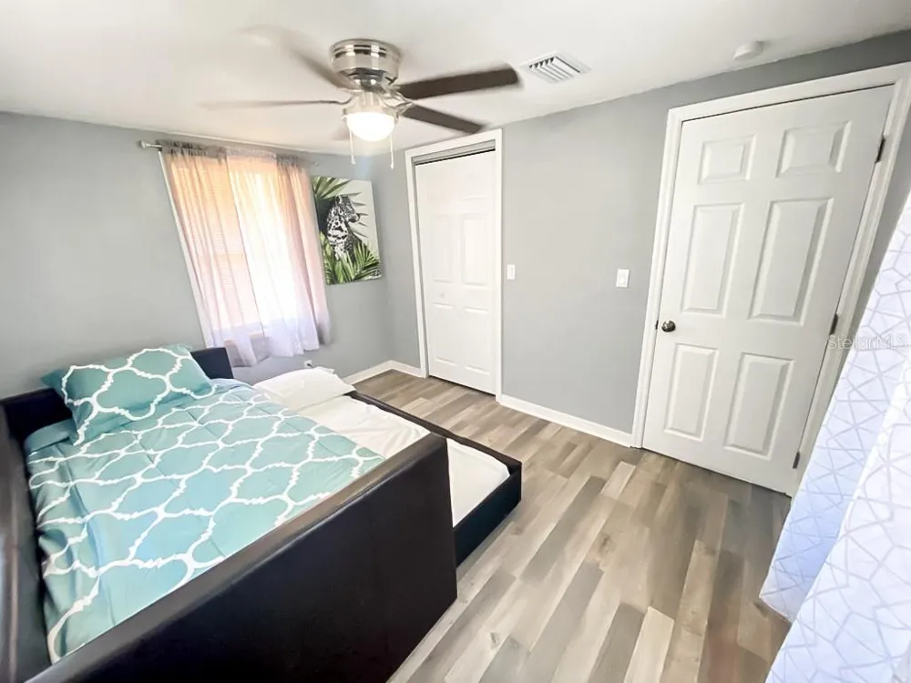 4303 CHESTNUT AVENUE Sarasota, FL 34234