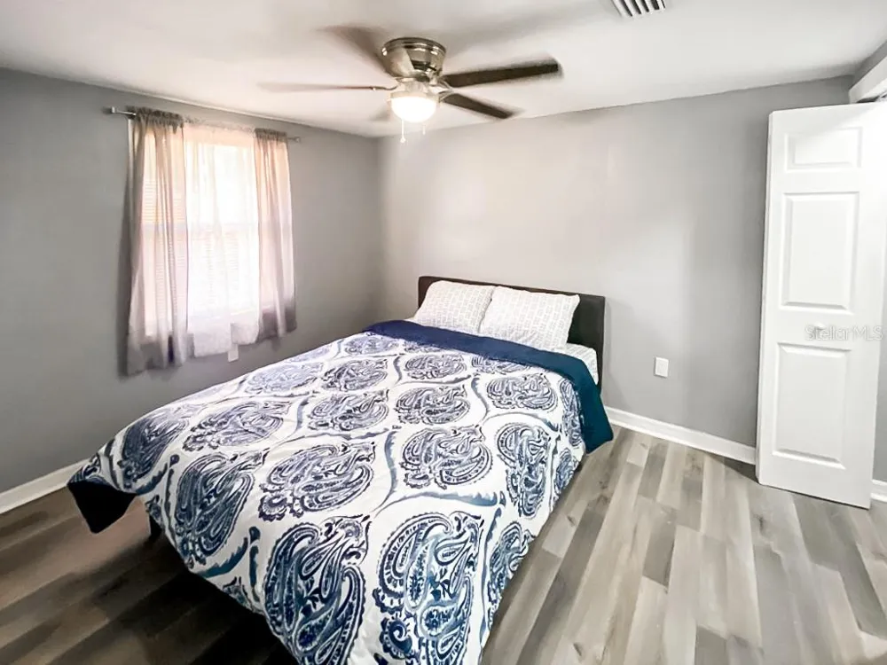 4303 CHESTNUT AVENUE Sarasota, FL 34234