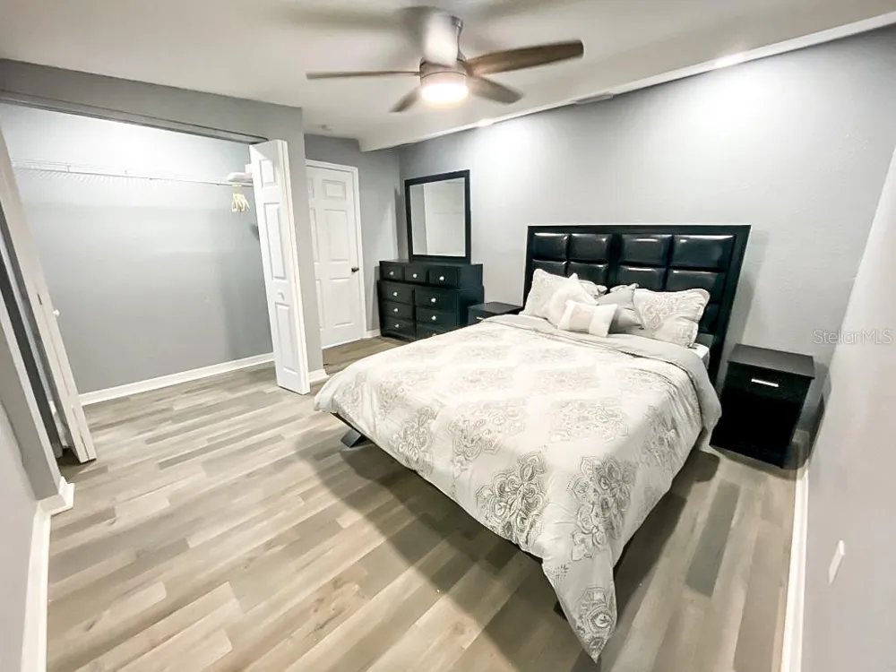 4303 CHESTNUT AVENUE Sarasota, FL 34234