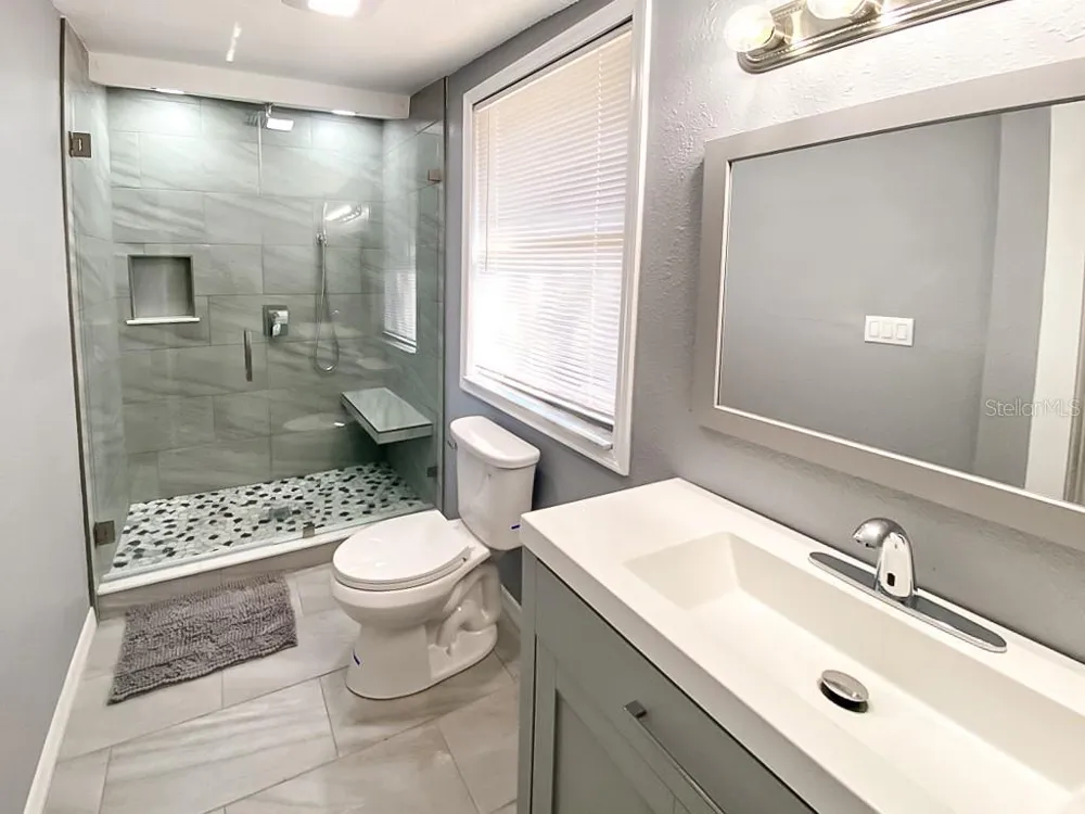 4303 CHESTNUT AVENUE Sarasota, FL 34234