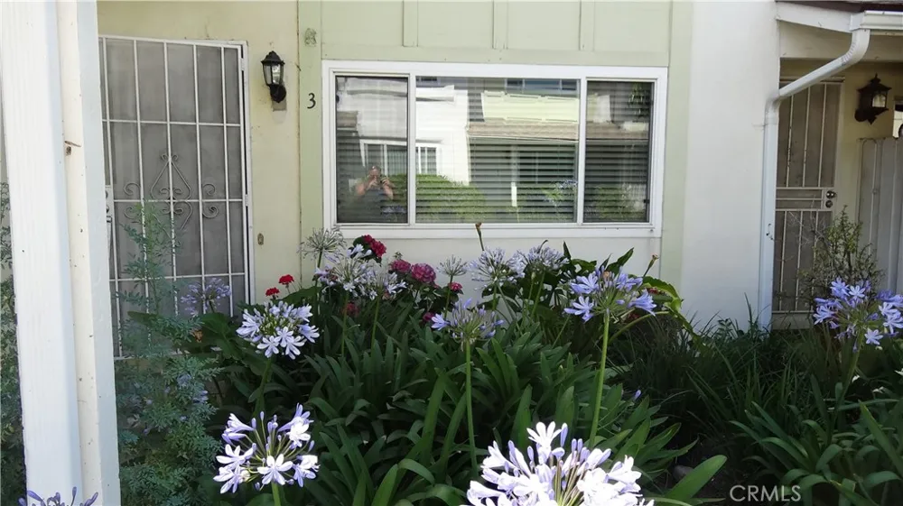 16741 Parthenia #3 Northridge, CA 91343
