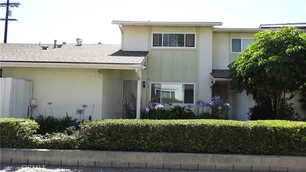 16741 Parthenia #3 Northridge, CA 91343