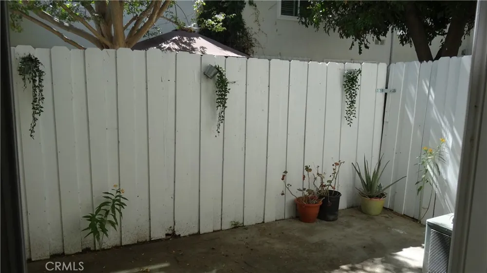 16741 Parthenia #3 Northridge, CA 91343