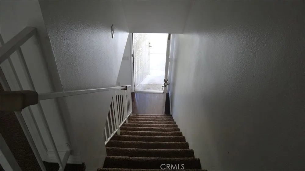 16741 Parthenia #3 Northridge, CA 91343