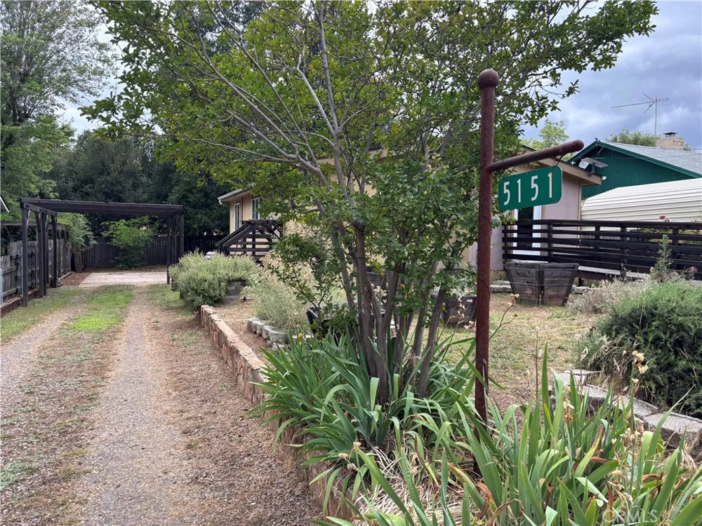 5151 Jones Street Mariposa, CA 95338