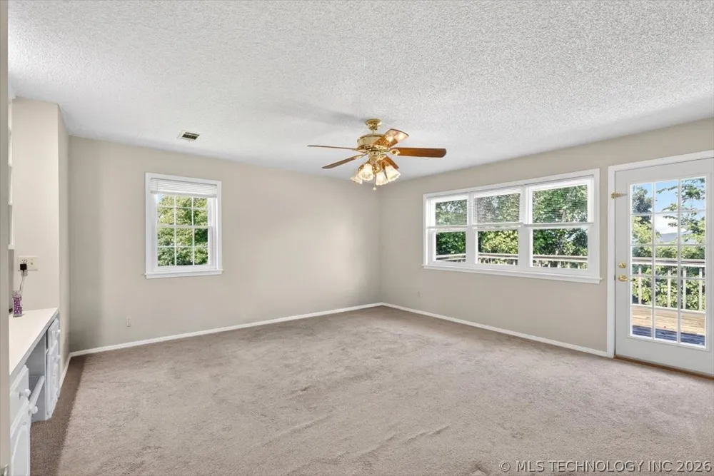 36602 Ridge Poteau, OK 74953