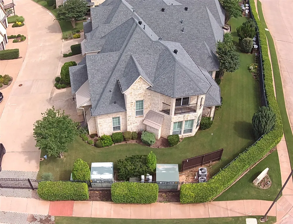 2541 Vineyard Drive Granbury, TX 76048