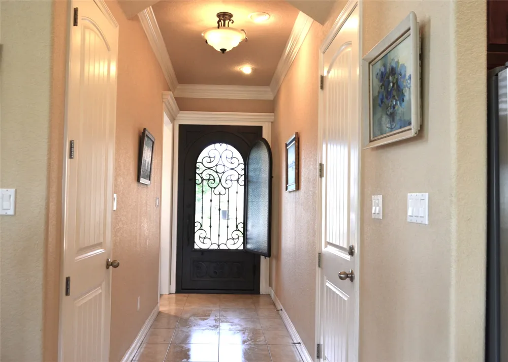 2541 Vineyard Drive Granbury, TX 76048