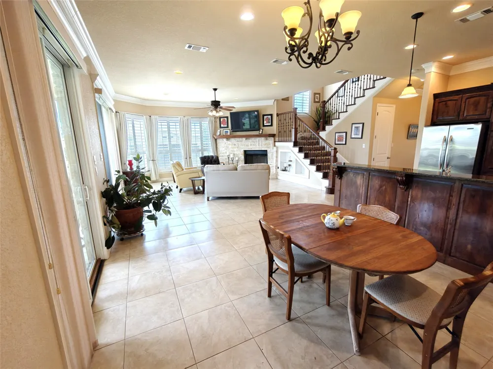 2541 Vineyard Drive Granbury, TX 76048