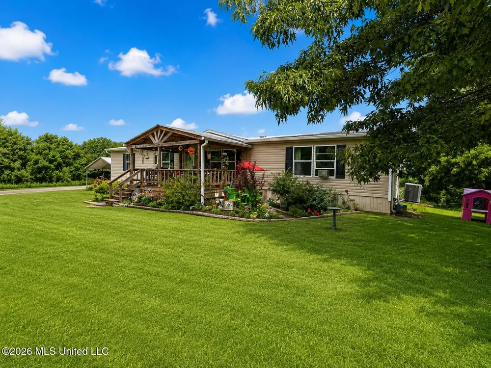 5207 Mudline Road Enid, MS 38927